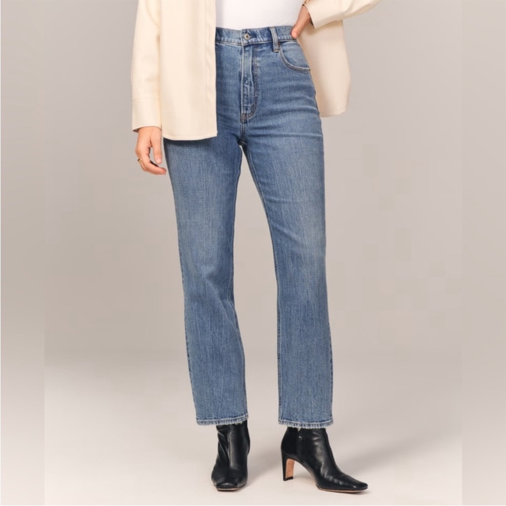 A&F ankle straight ultra high rise jeans